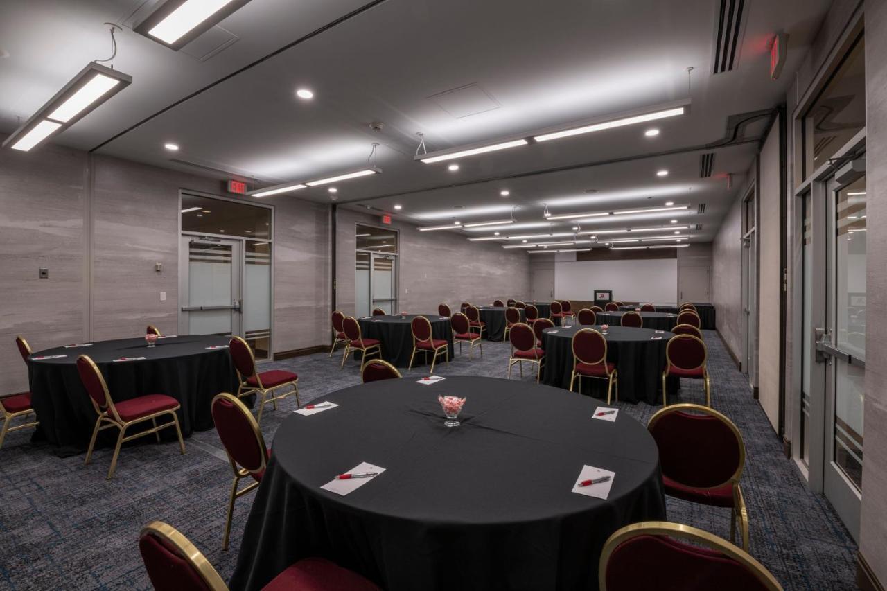 Tulsa Marriott Southern Hills Extérieur photo