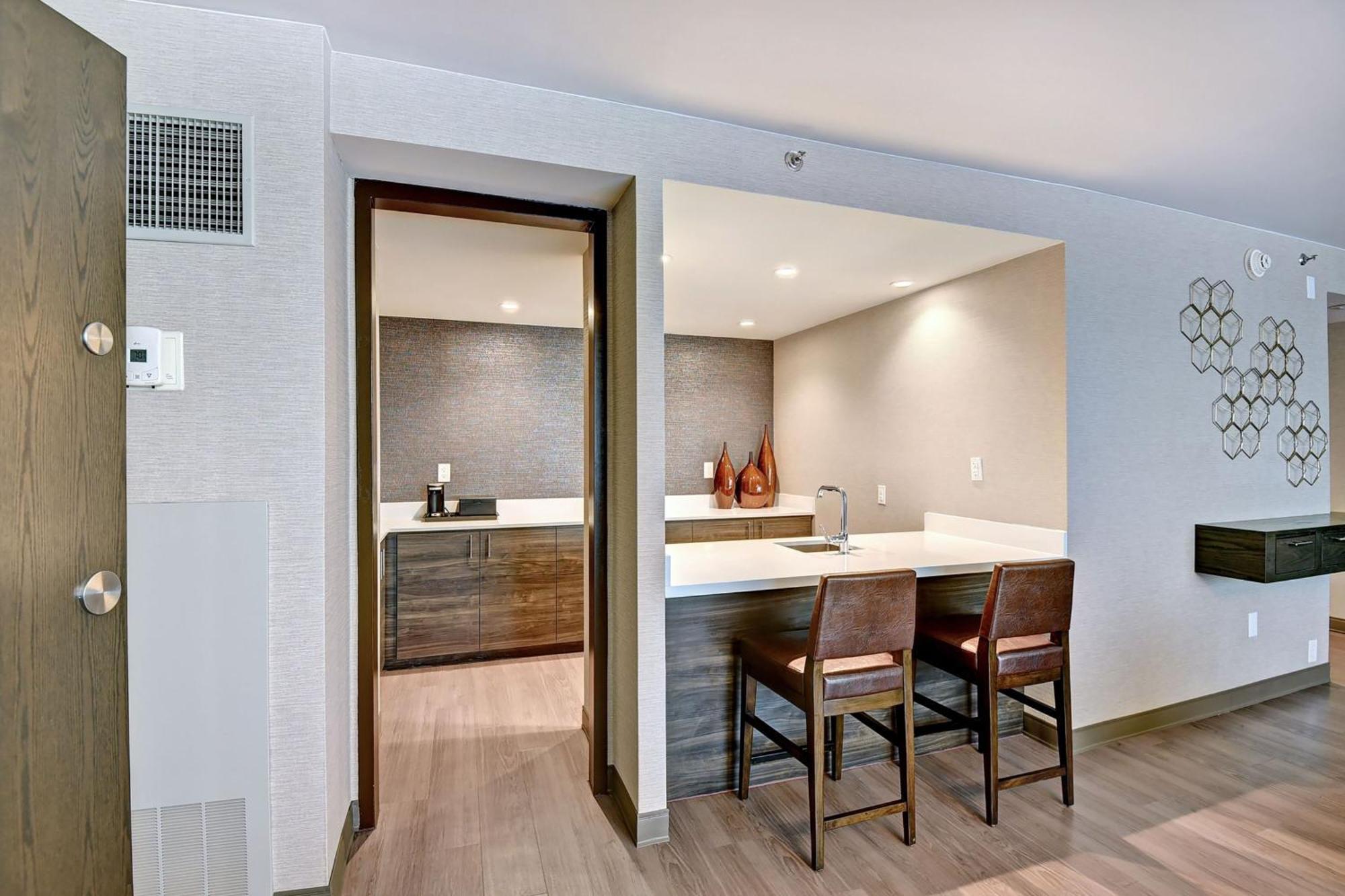 Tulsa Marriott Southern Hills Extérieur photo